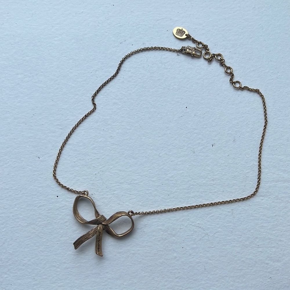 Vintage 2000s Coquette Style Juicy Couture Bow Necklace in Gold